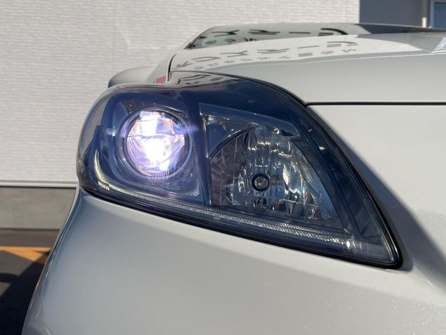 �w�b�h���C�g��e�[�������v&�A���~�z�C�[�����̊e��R�[�e�B���O���I�X�X�����Ă���܂��B�����Y�����̉��΂݂≘���}���A���ꂢ�ȏ�Ԃ������e�i���X���X�ŕۂĂ܂���