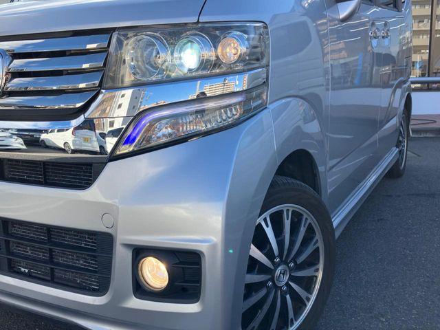 �yHID�w�b�h���C�g�z���ɖ��邭�O�����Ƃ炵�Ă����̂ŁA���V����Ԃ̑��s�������E�ǍD�ň��S���Ă���肢�������܂��B