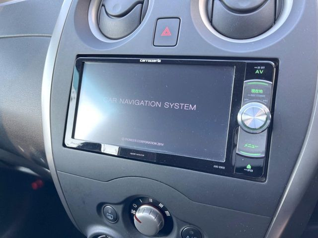 �y�i�r�Q�[�V�����z�g���₷���i�r�ŖړI�n�܂ł�������ē����Ă���܂��B�e��I�[�f�B�I�Đ��@�\���[�����Ă���A���Ԃ̉^�]������Ɋy�����Ȃ�܂�!!