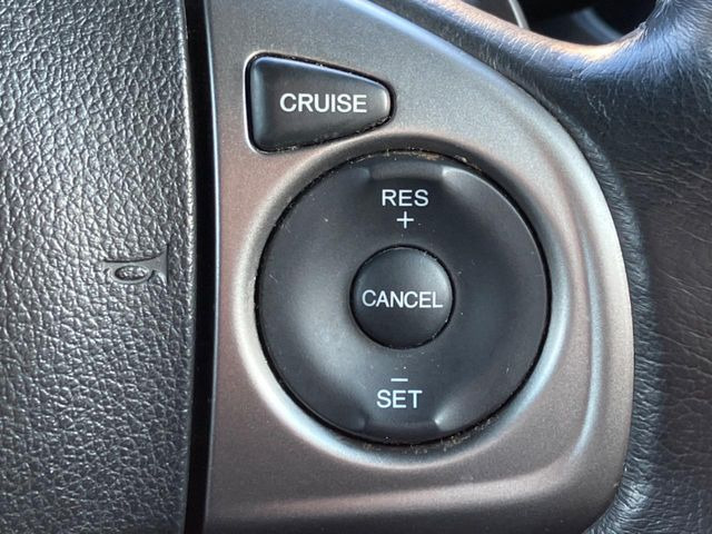 �y�N���[�Y�R���g���[���z�������H�����N���N���s�B�A�N�Z���𗣂��Ă���葬�x�ő��s���ł��A�������^�]���̕��S���y��!�����E�������ȒP�ȃX�C�b�`����Œ����ł��܂��B