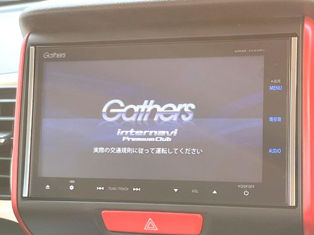 �y�����i�r�z�l�C�̏����i�r�𑕔����Ă���܂��B�i�r�̎g���₷���͂������A�I�[�f�B�I�@�\���[��!�L�����v�◷�s�͂������A�ʋ΂┃�����ȂǕ��i�̃h���C�u���y�����Ȃ�͂���