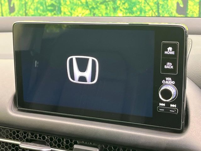 �y9�C���` �z���_�R�l�N�g�f�B�X�v���C�z���F���̍������ʃf�B�X�v���C�Ńi�r�̎g�p��A�������̃X�}�[�g�t�H���ƘA�g����bluetooth�ł̉��y�Đ����\�ł���