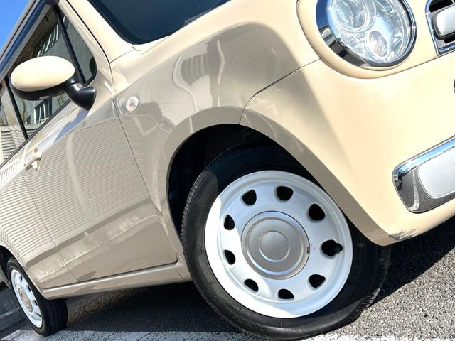 �y����14�C���`�A���~�z�C�[���z�O�ςɃ}�b�`���������A���~�z�C�[���𑕒����Ă���܂��B�e��ЊO�A���~�z�C�[����A�X�^�b�h���X�^�C�����戵�����Ă���܂��B���񂲑��k����������