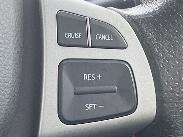 �y�N���[�Y�R���g���[���z�������H�����N���N���s�B�A�N�Z���𗣂��Ă���葬�x�ő��s���ł��A�������^�]���̕��S���y��!�����E�������ȒP�ȃX�C�b�`����Œ����ł��܂��B