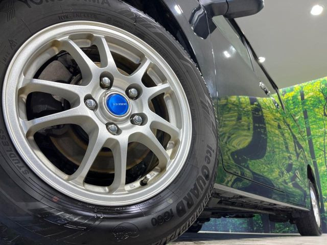 �y15�C���`�A���~�z�C�[���z�O�ςɃ}�b�`�����A���~�z�C�[���𑕒����Ă���܂��B�e��A���~�z�C�[����A�X�^�b�h���X�^�C�����戵�����Ă���܂��B���񂲑��k����������