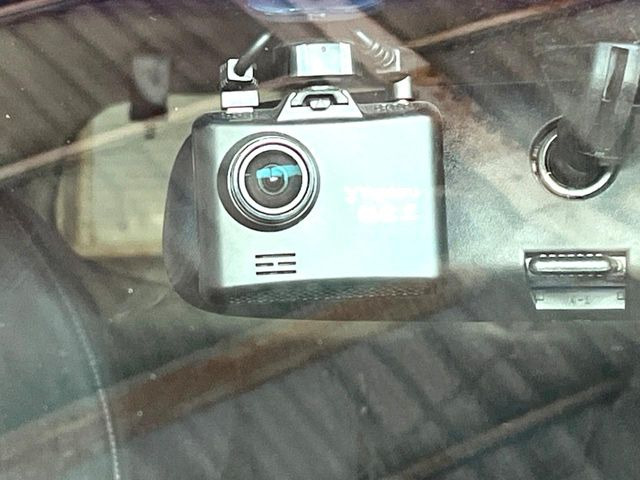 �y�h���C�u���R�[�_�[�z�h���C�u���R�[�_�[����!���s���͂������A������^�]�⎖�̂ɑ��������ہA�f���ŋL�^���A����̃��X�N�ɔ����܂��B���L�^�pSD�J�[�h�͂��q�l�����g�ł��������������K�v������܂��B