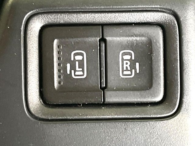 �y�����p���[�X���C�h�h�A�z�X�}�[�g�L�[��^�]�Ȃ̃X�C�b�`�Ō�ȗ����X���C�h�h�A�̊J���\���d��������͂����ăh�A���J����K�v�������A�����Ȃ��q�l�ł��ȒP�ɊJ���߂ł����K�ł���