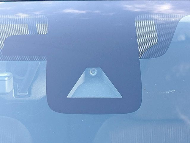 �y�C���e���W�F���g�G�}�[�W�F���V�[�u���[�L�z�t�����g�J�����őO���̎ԗ�����s�҂����m�B�Փ˂������Ȏ��͏Փ˔�Q�y���u���[�L���쓮�A�Փˉ�����T�|�[�g�B�����S�Ƀh���C�u�����y���݂��������܂��B