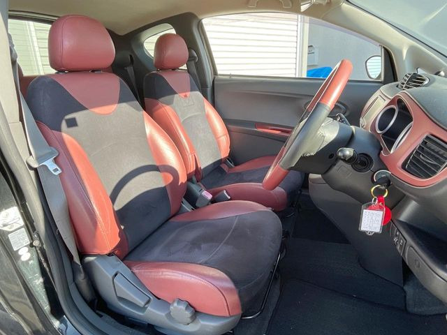 �^�]�ȃV�[�g���͎g�p�������Ȃ��A�ǍD�ȏ�ԂƂȂ��Ă��܂��B���J�Ɏg���Ă������Ƃ��悭�킩��܂��ˁB