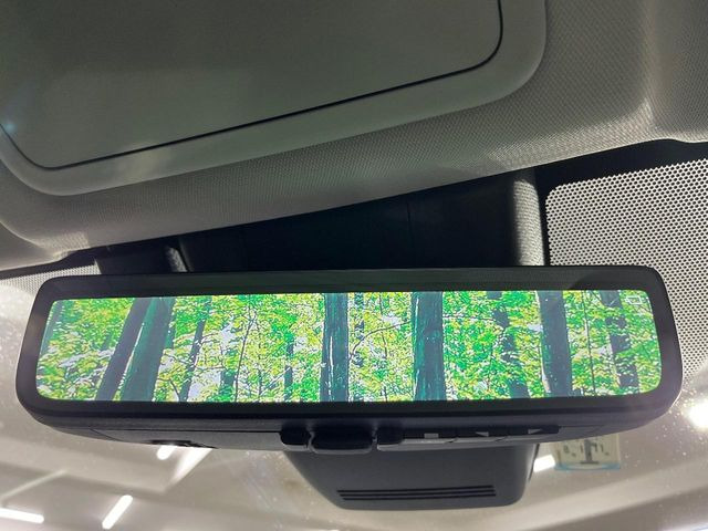 �y�f�W�^���C���i�[�~���[�z��Ȃ̑傫�ȉו��⓯��҂Ō�����m�F���Â炢���ł����S!�J�������B�e�����ԗ�����̉f�������[���~���[���ɕ\���B�N���A�Ȏ��E�ŏ󋵂̊m�F���\�ł�!