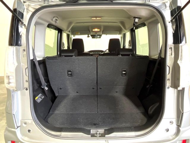 ���i�̂���������ʋ΁A���}���ɏ\���ȉ׎��X�y�[�X���m�ۂ��Ă���܂��B