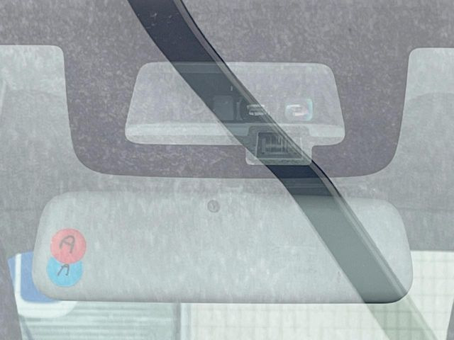 �y�X�Y�L �Z�[�t�e�B�T�|�[�g�z���s���ɑO���̎ԗ�����F�����A�Փ˂������Ȏ��͌x��ƃu���[�L�ŏՓˉ���Ɣ�Q�y�����A�V�X�g�B�����S�Ƀh���C�u�����y���݂��������܂��B