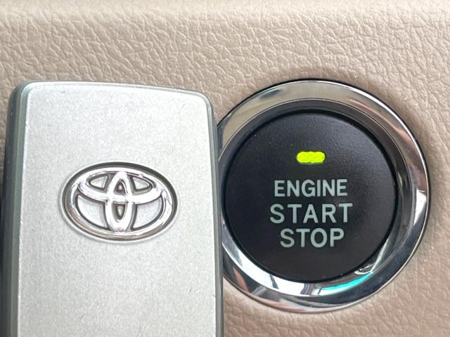 �y�X�}�[�g�L�[�z�J�o����|�P�b�g�ɓ��ꂽ�܂܂ł��h�A�̎{���E�������\�ȃX�}�[�g�L�[�𑕔��B�G���W���̃I���E�I�t�����J�M�����o���K�v����������Ƃ��Ă��֗��ł���