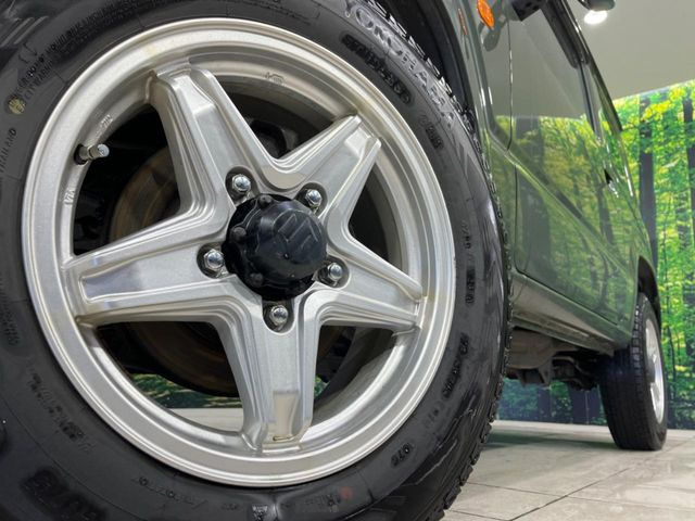 �y����16�C���`�A���~�z�C�[���z�O�ςɃ}�b�`���������A���~�z�C�[���𑕒����Ă���܂��B�e��ЊO�A���~�z�C�[����A�X�^�b�h���X�^�C�����戵�����Ă���܂��B���񂲑��k����������