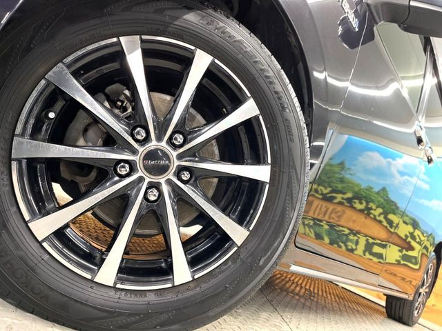 �y16�C���`�A���~�z�C�[���z�O�ςɃ}�b�`�����A���~�z�C�[���𑕒����Ă���܂��B�e��A���~�z�C�[����A�X�^�b�h���X�^�C�����戵�����Ă���܂��B���񂲑��k����������