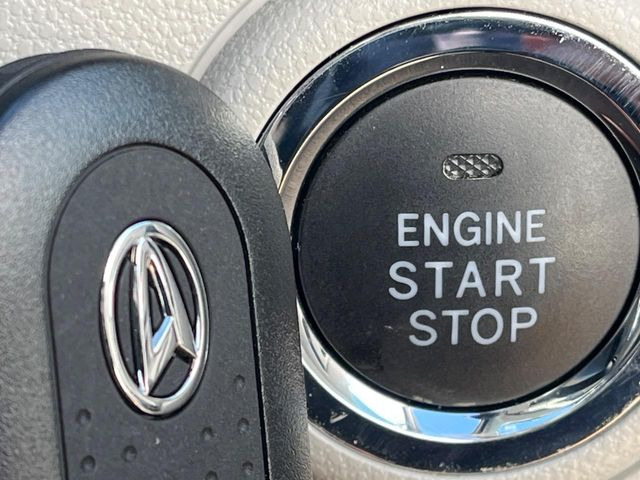 �y�L�[�t���[�V�X�e���z�J�o����|�P�b�g�ɓ��ꂽ�܂܂ł��h�A�̎{���E�������\�ȃX�}�[�g�L�[�𑕔��B�G���W���̃I���E�I�t�����J�M�����o���K�v����������Ƃ��Ă��֗��ł���