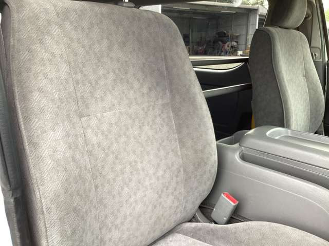 ���q������s�Ȃ��Ă���܂��B���p�Ԃ��畁�ʎԂǂ̂悤�Ȃ��Ԃł��������܂�!���薳���ł��̂ł��C�y�ɂ��\���t�����������܂���