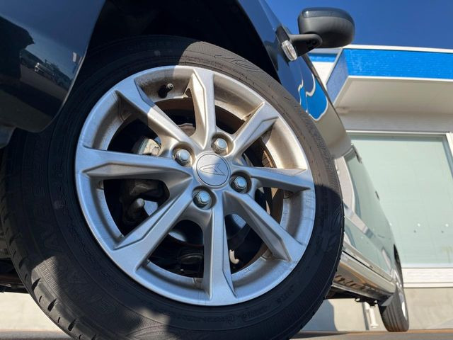 �y����14�C���`�A���~�z�C�[���z�O�ςɃ}�b�`���������A���~�z�C�[���𑕒����Ă���܂��B�e��ЊO�A���~�z�C�[����A�X�^�b�h���X�^�C�����戵�����Ă���܂��B���񂲑��k����������