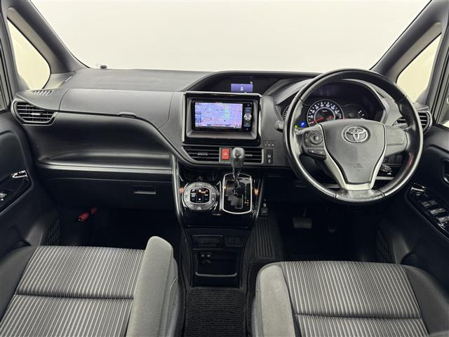 ヴォクシー2.0 ZS