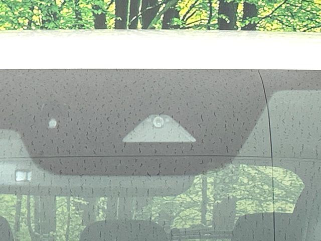 �y�X�}�[�g�V�e�B�u���[�L�T�|�[�g�z�ᑬ���s���ɑO���̎ԗ�����F�����A�Փ˂������Ȏ��͌x��ƃu���[�L�ŏՓˉ���Ɣ�Q�y�����A�V�X�g�B�����S�Ƀh���C�u�����y���݂��������܂��B