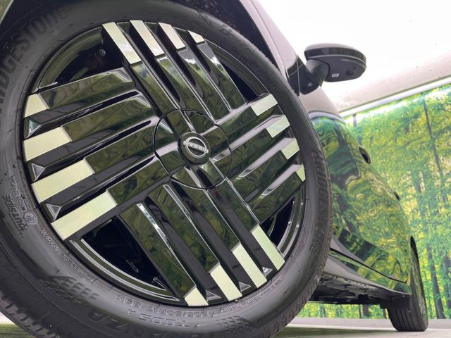 �y����17�C���`�A���~�z�C�[���z�O�ςɃ}�b�`���������A���~�z�C�[���𑕒����Ă���܂��B�e��ЊO�A���~�z�C�[����A�X�^�b�h���X�^�C�����戵�����Ă���܂��B���񂲑��k����������