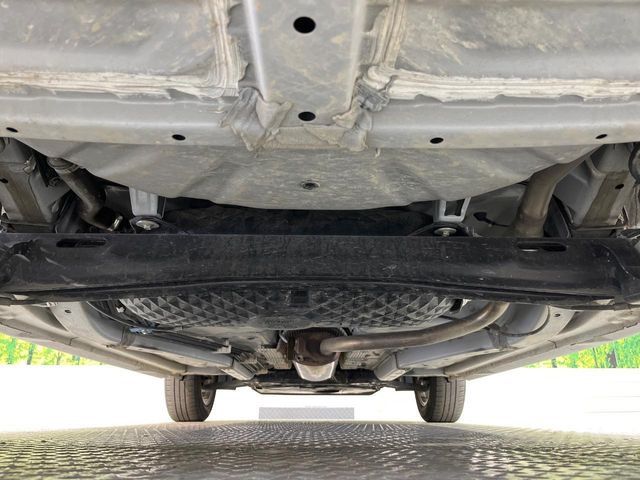 大好評を頂いておりますボディの弾スプラッシュコートも好評受付中。通常のガラスコートと異なる、耐久年数6年の無機質ガラスコーティングが、ボディをキレイな状態に保ってくれます。