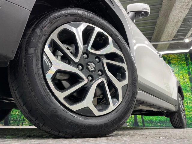 �y����16�C���`�A���~�z�C�[���z�O�ςɃ}�b�`���������A���~�z�C�[���𑕒����Ă���܂��B�e��ЊO�A���~�z�C�[����A�X�^�b�h���X�^�C�����戵�����Ă���܂��B���񂲑��k����������