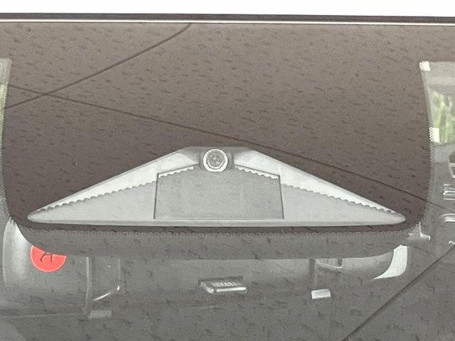 �y�z���_�Z���V���O�z���s���ɑO���̎ԗ�����F�����A�Փ˂������Ȏ��͌x��ƃu���[�L�ŏՓˉ���Ɣ�Q�y�����A�V�X�g�B�����S�Ƀh���C�u�����y���݂��������܂��B