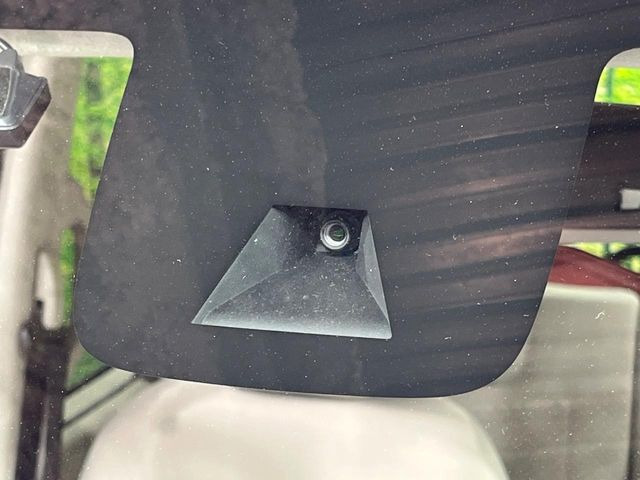 �y�O�He-Assist�z���s���ɑO���̎ԗ�����F�����A�Փ˂������Ȏ��͌x��ƃu���[�L�ŏՓˉ���Ɣ�Q�y�����A�V�X�g�B�����S�Ƀh���C�u�����y���݂��������܂��B