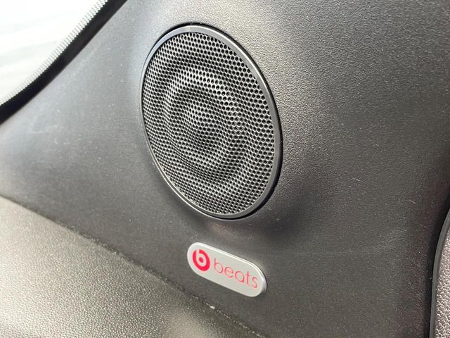 ��beats�T�E���h�V�X�e��:�Ԏ했�ɍœK�ȃ`���[�j���O���{�����ABeats Audio�v���~�A���T�E���h�V�X�e���𓋍ځB�d�����̂��鉹�y�����y���݂��������܂��B