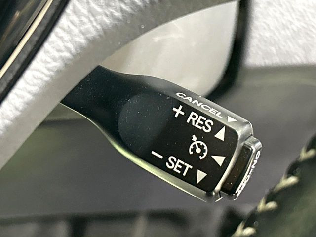 �y�N���[�Y�R���g���[���z�������H�����N���N���s�B�A�N�Z���𗣂��Ă���葬�x�ő��s���ł��A�������^�]���̕��S���y��!�����E�������ȒP�ȃX�C�b�`����Œ����ł��܂��B