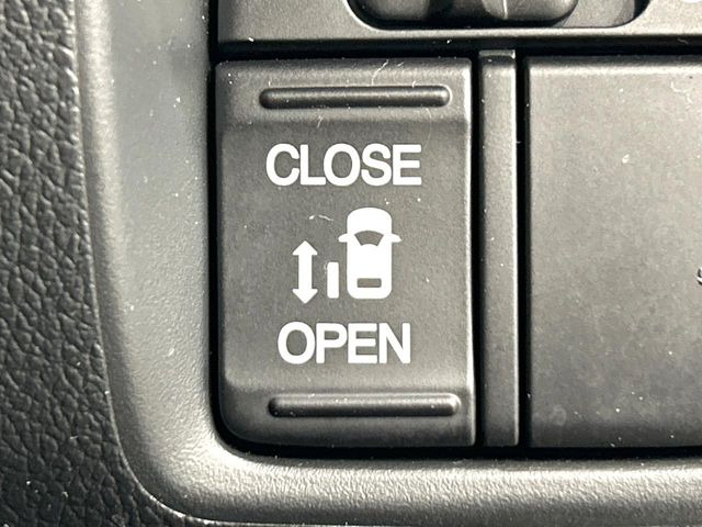 �y�p���[�X���C�h�h�A�z�X�}�[�g�L�[��^�]�Ȃ̃X�C�b�`�ŃX���C�h�h�A�̊J���\���d��������͂����ăh�A���J����K�v�������A���������q�l�ł��A�d���ו��������Ă��鎞�����N�ɊJ���߂ł��܂���