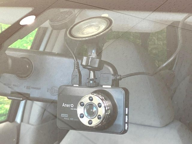 �y�h���C�u���R�[�_�[�z�h���C�u���R�[�_�[����!���s���͂������A������^�]�⎖�̂ɑ��������ہA�f���ŋL�^���A����̃��X�N�ɔ����܂��B���L�^�pSD�J�[�h�͂��q�l�����g�ł��������������K�v������܂��B