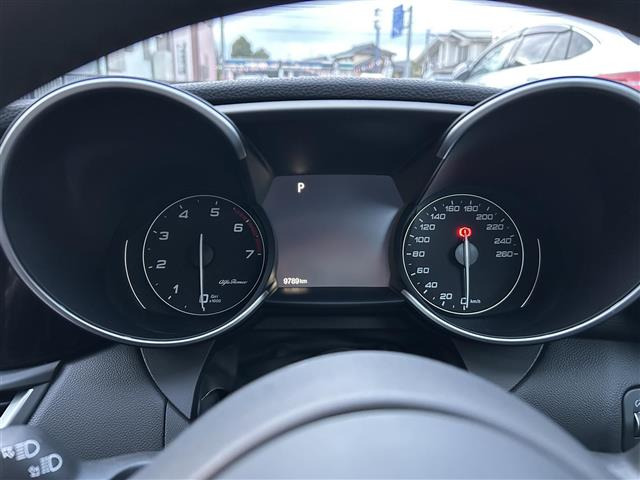 ジュリアヴェローチェ