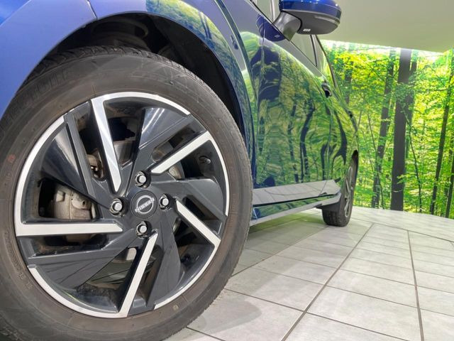 �y����16�C���`�A���~�z�C�[���z�O�ςɃ}�b�`���������A���~�z�C�[���𑕒����Ă���܂��B�e��ЊO�A���~�z�C�[����A�X�^�b�h���X�^�C�����戵�����Ă���܂��B���񂲑��k����������