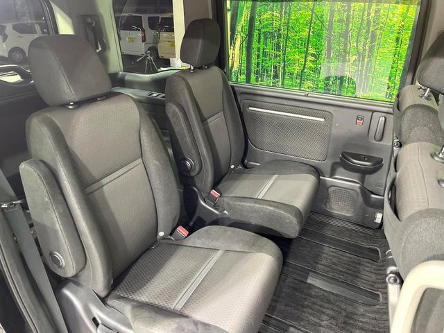 ���ڒ����̓E�H�[�N�X���[�ƂȂ��Ă���܂��B���ڂƎO��ڂ̈ړ�����~�肪�Ƃ��Ă��y�ɂȂ�̂ŁA���~��̍ۂ��X�g���X�������邱�Ƃ͂���܂����