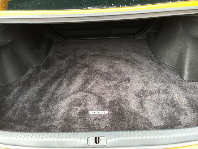 ���i�̂���������ʋ΁A���}���ɏ\���ȉ׎��X�y�[�X���m�ۂ��Ă���܂��B