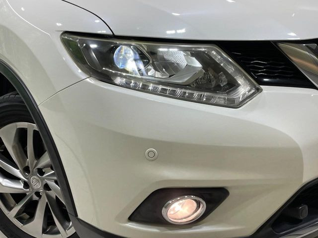 �yLED�w�b�h���C�g�z���V����ԑ��s�����ǍD�Ȏ��E���m�ۂ����S���ĉ^�]�ł��鍂�P�xLED�w�b�h���C�g�𑕔�!�_�����x�������A����d�͂��}�����Ă��܂��B