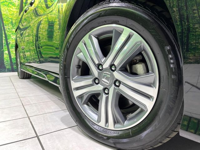 �y����16�C���`�A���~�z�C�[���z�O�ςɃ}�b�`���������A���~�z�C�[���𑕒����Ă���܂��B�e��ЊO�A���~�z�C�[����A�X�^�b�h���X�^�C�����戵�����Ă���܂��B���񂲑��k����������