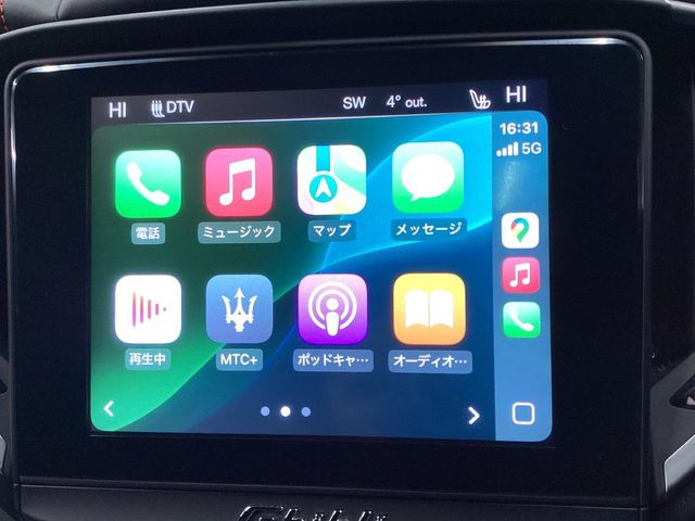 ��Apple Car Play:�X�}�z�Ƃ̗L���ڑ��ŁA�i�r�E�I�[�f�B�I�Đ��ȂǃX�}�z�̃A�v���@�\����ʂł��g����֗��@�\�ł�!