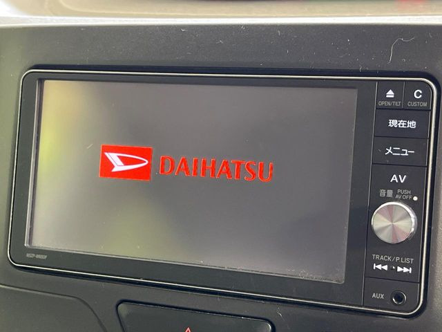 �y�����i�r�z�l�C�̏����i�r�𑕔����Ă���܂��B�i�r�̎g���₷���͂������A�I�[�f�B�I�@�\���[��!�L�����v�◷�s�͂������A�ʋ΂┃�����ȂǕ��i�̃h���C�u���y�����Ȃ�͂���