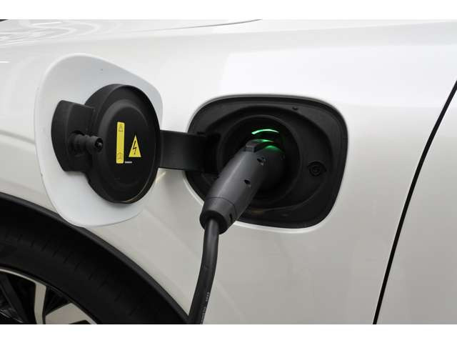 XC60リチャージ アルティメット T6 AWD PHEV 4WD