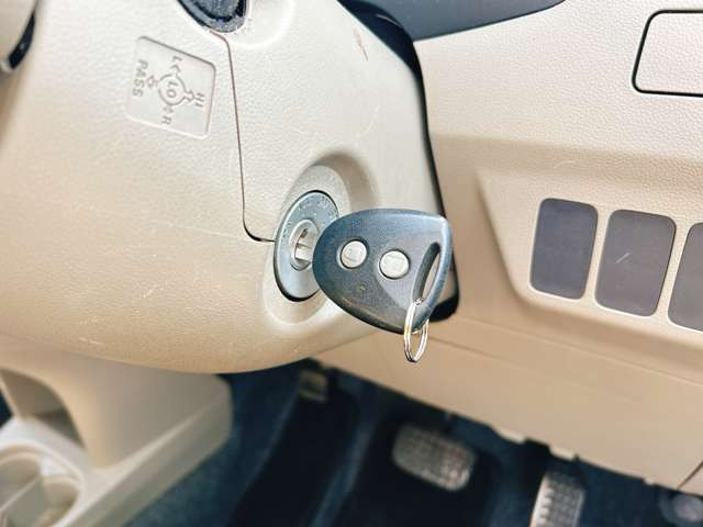 �y�L�[���X�G���g���[�z���ꂽ�ꏊ����h�A�̊J���ł��A�����^�b�`�Ŋy�X��荞�߂܂���