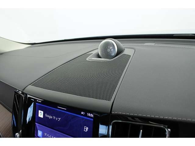 XC60リチャージ アルティメット T6 AWD PHEV 4WD