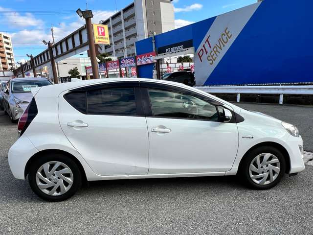 �O���[�v���݌ɐ�200��ȏ�!!�L�x�ȍ݌ɂ̒����炨�q�l�ɂ҂�����Ȉ�������Ă������܂�!!