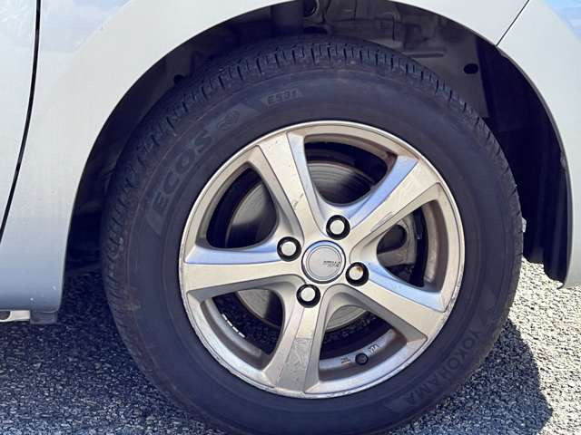 ���Ђ́A���q���܂̃j�[�Y�ɂ������o����悤�A�L�x�ȎԎ����葵���Ă���܂��B����芷���̍ۂ��A����A��낵�����肢�������܂��B