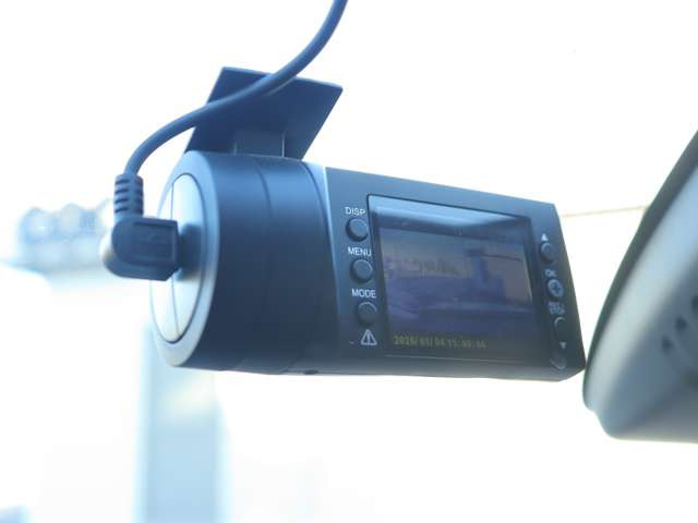 �h�C�c�̃{���{���`���[�j���O���[�J�[HEICO SPORTIV�̐��K�̔��X���t���ƈ��m���ɂ�HEICO SPORTIV�v���~�A���p�[�g�i�[KANTO / TOKAI�Ƃ��ĉ^�c�����Ă��܂��B