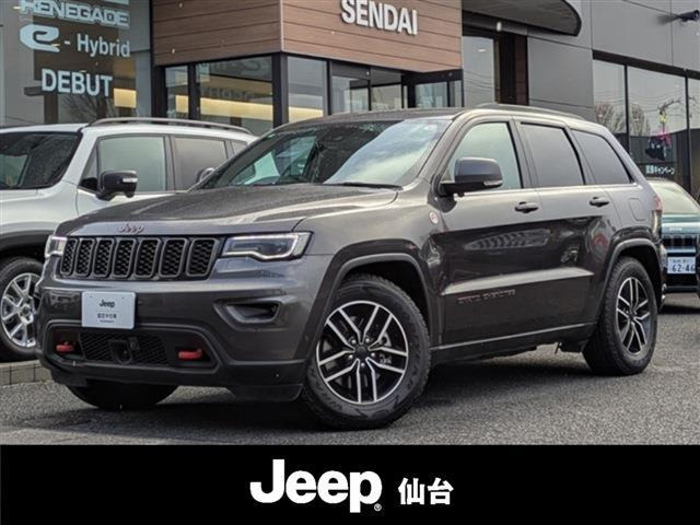 グランドチェロキートレイルホーク 4WD