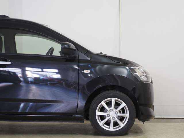 LINE�n�߂܂�����l�b�g�ɂ͍ڂ��Ă��Ȃ��ʐ^���������A�G���W���������������Ȃǂ̂��v�]�ɂ��������܂�!�F�B�o�^���ă��b�Z�[�W�������M������(^&omega;^)