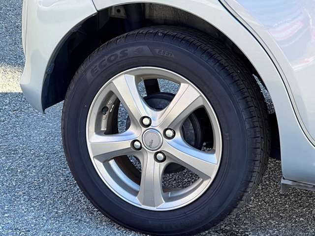 ���Ђ́A���q���܂̃j�[�Y�ɂ������o����悤�A�L�x�ȎԎ����葵���Ă���܂��B����芷���̍ۂ��A����A��낵�����肢�������܂��B